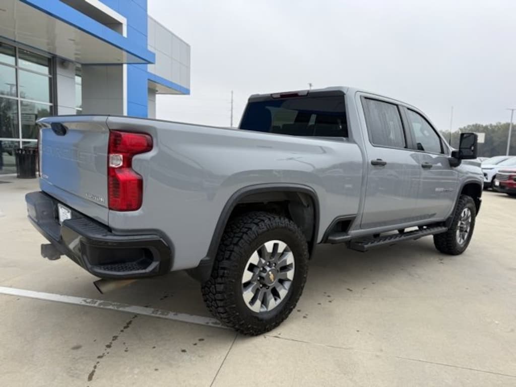 Used 2024 Chevrolet Silverado 2500 HD Custom Truck Crew Cab