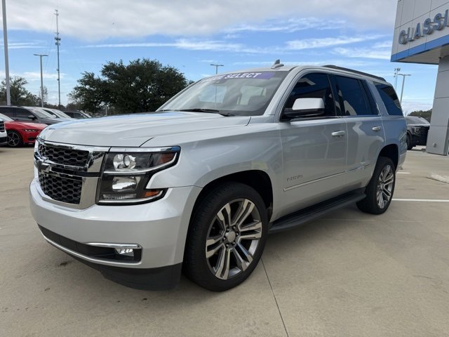 2017 Chevrolet Tahoe LT photo 3