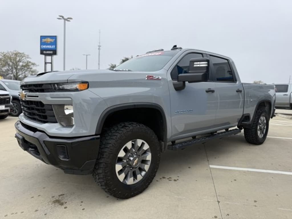 Used 2024 Chevrolet Silverado 2500 HD Custom Truck Crew Cab