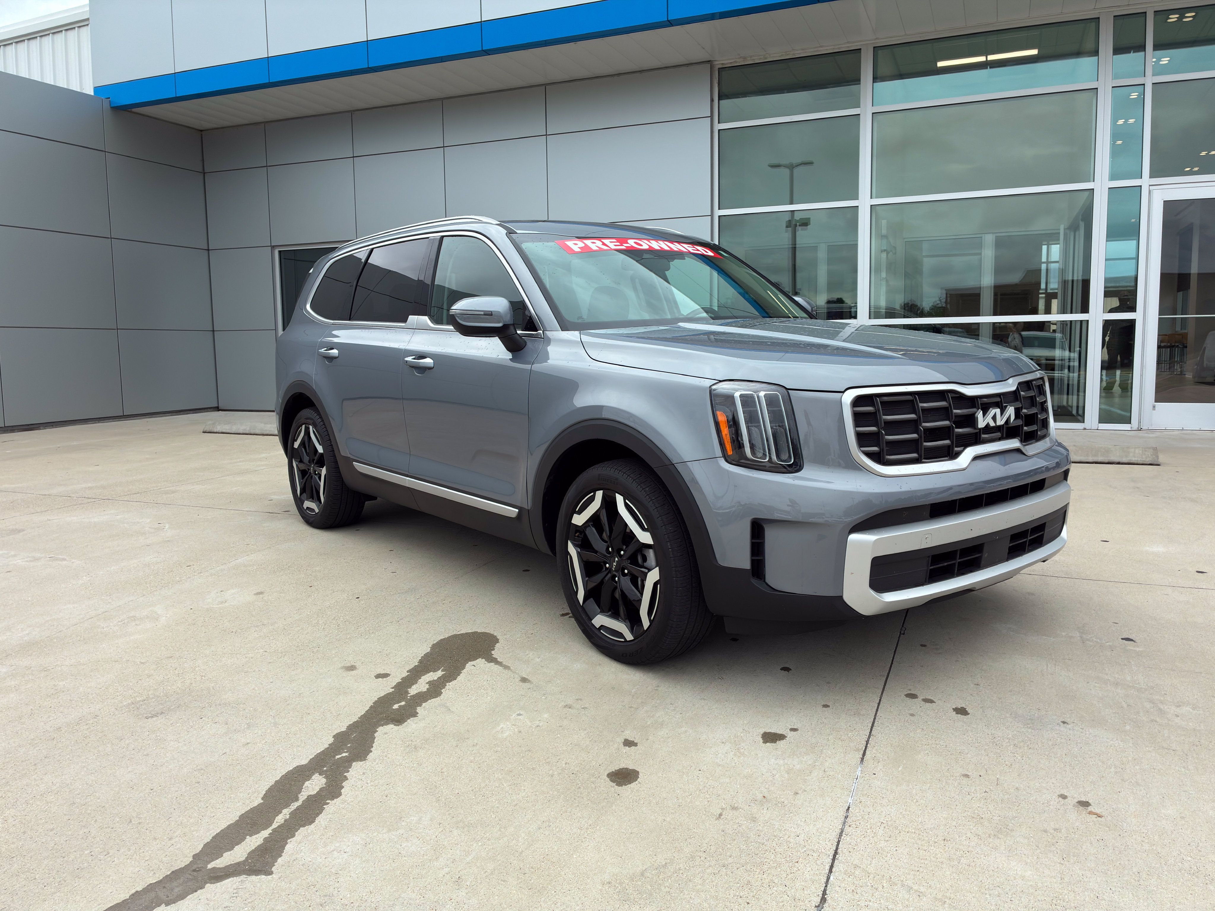 Used 2025 Kia Telluride S SUV