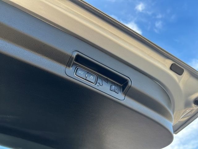 2024 Ford Explorer Limited - Photo 16