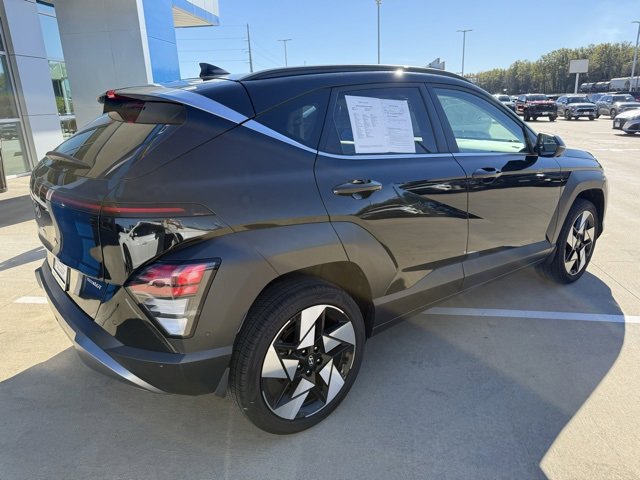 2024 Hyundai Kona Limited photo 2