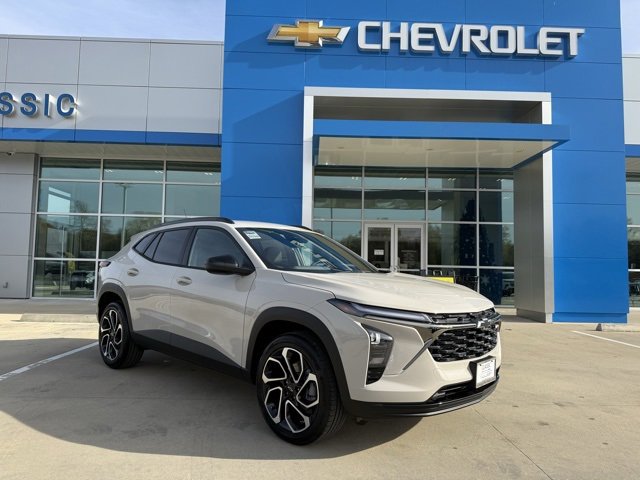 2026 Chevrolet Trax RS's photo