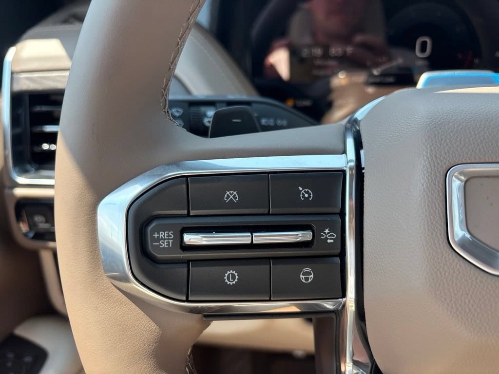 2026 GMC Yukon Denali - Photo 23