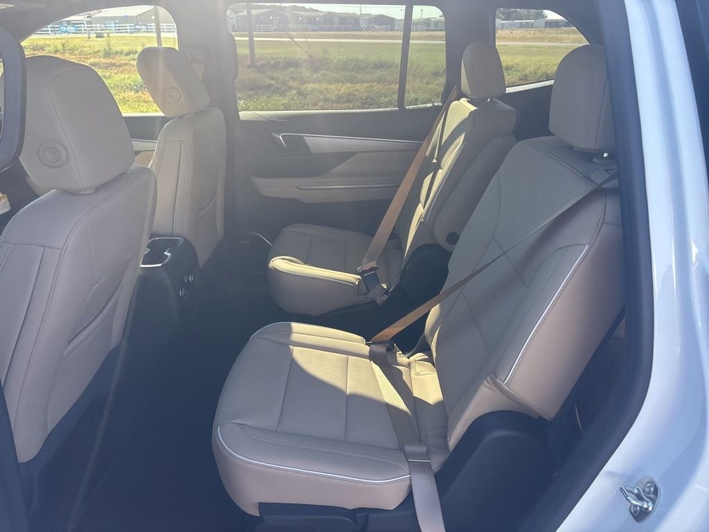 2026 Buick Enclave Preferred - Photo 20