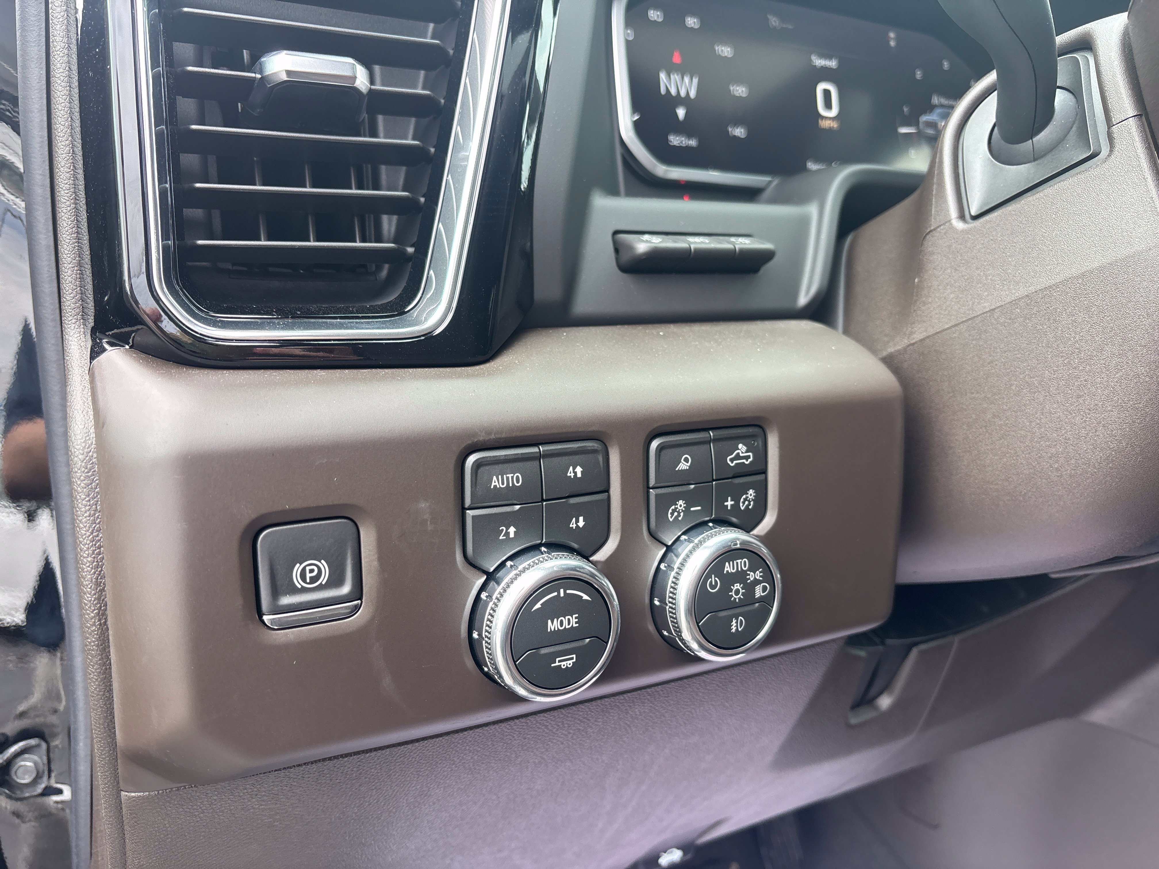 2026 GMC Sierra 2500HD Denali - Photo 17