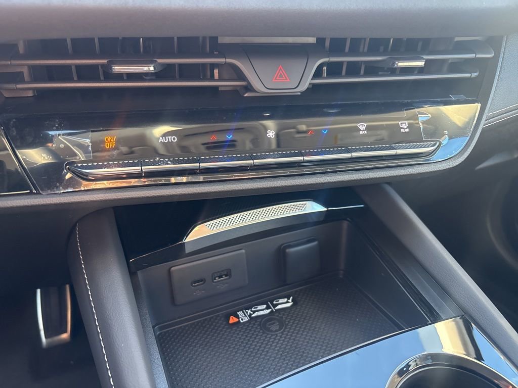 2026 Buick Envision Sport Touring - Photo 17