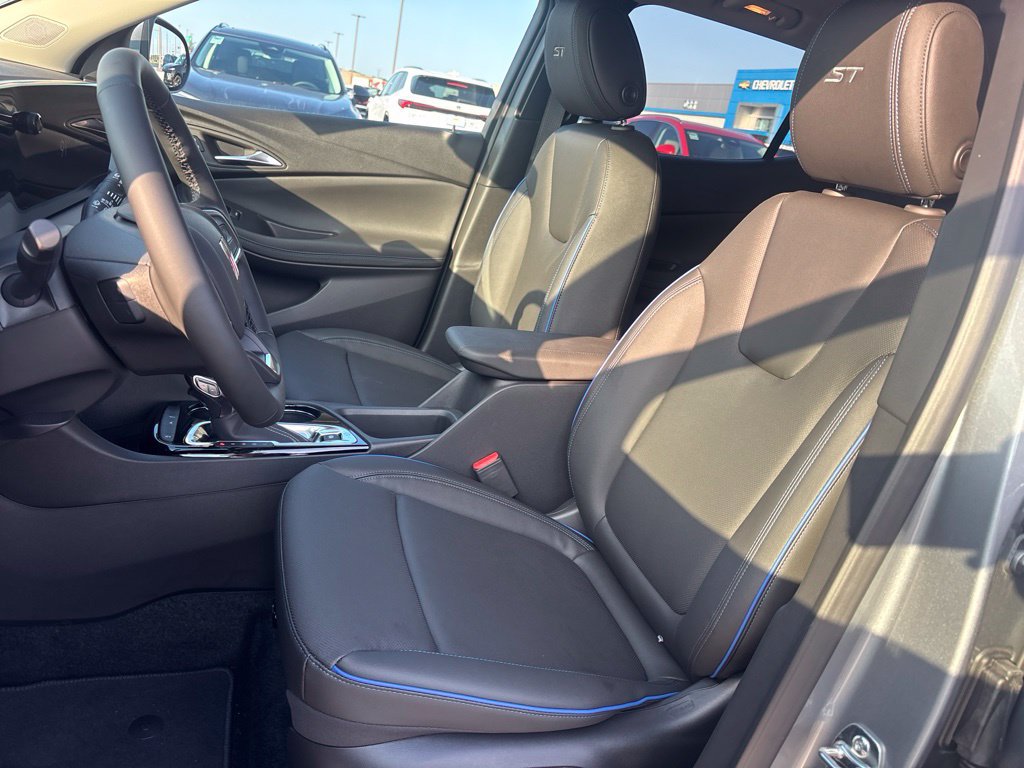 2026 Buick Encore GX Sport Touring - Photo 10
