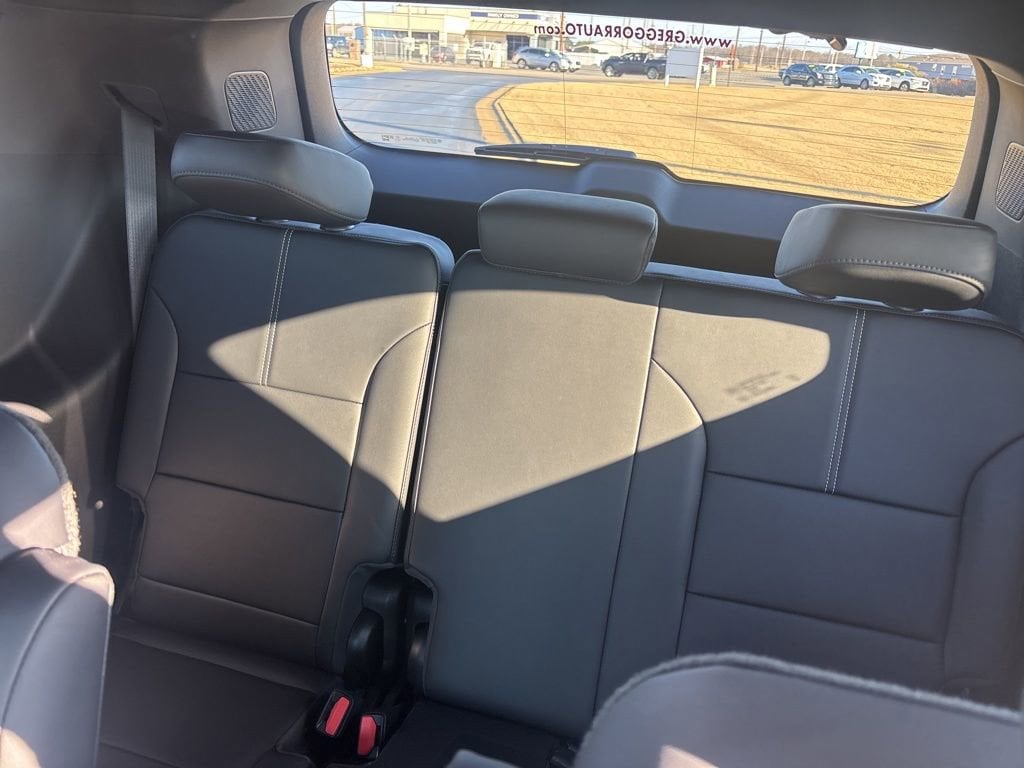 2026 GMC Acadia Elevation - Photo 9
