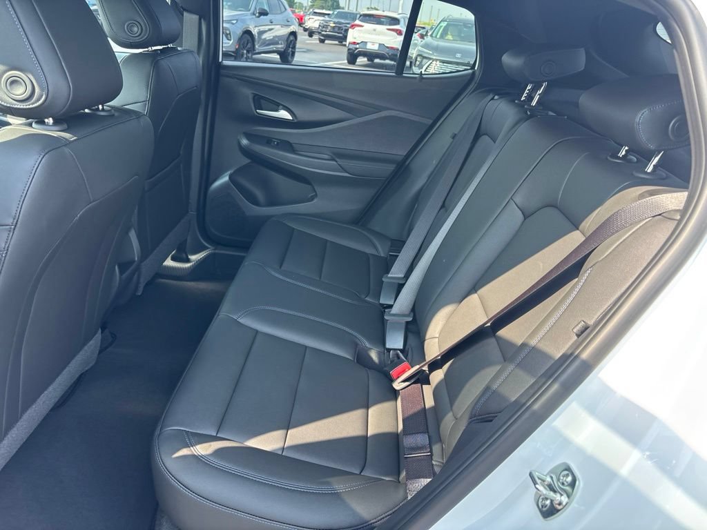 2026 Buick Envista Sport Touring - Photo 9