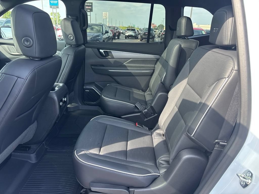 2026 Buick Enclave Sport Touring - Photo 10