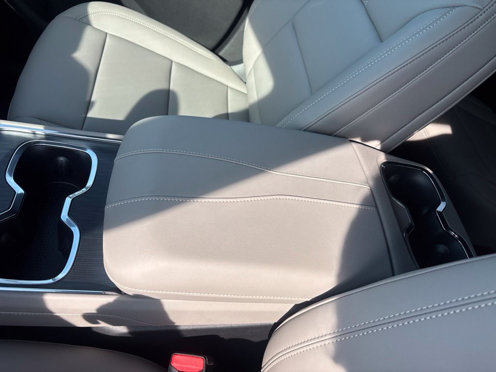 2026 GMC Acadia Elevation - Photo 31