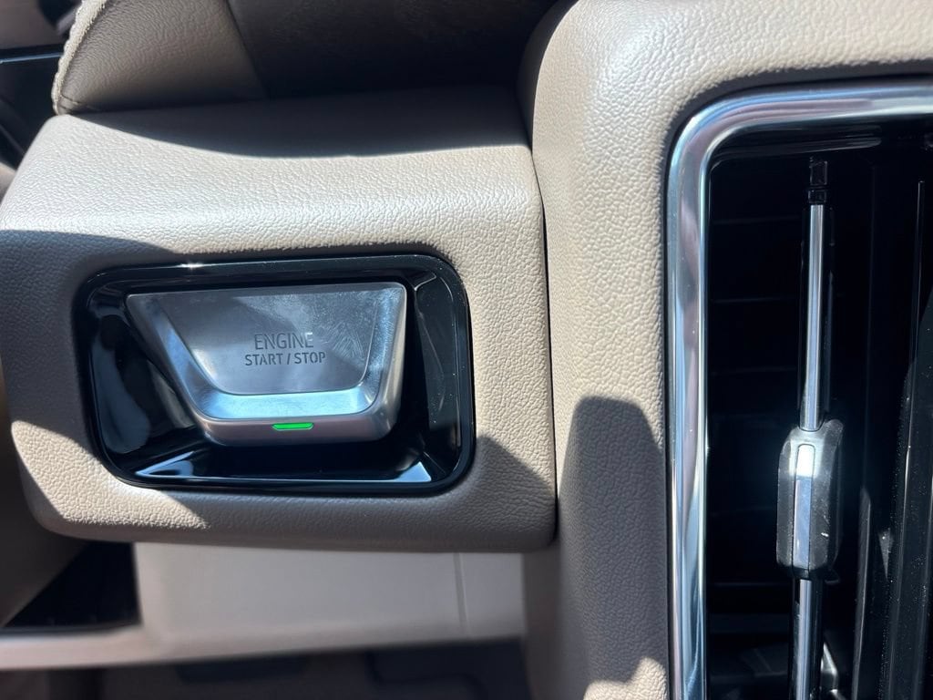 2026 GMC Yukon Denali - Photo 27