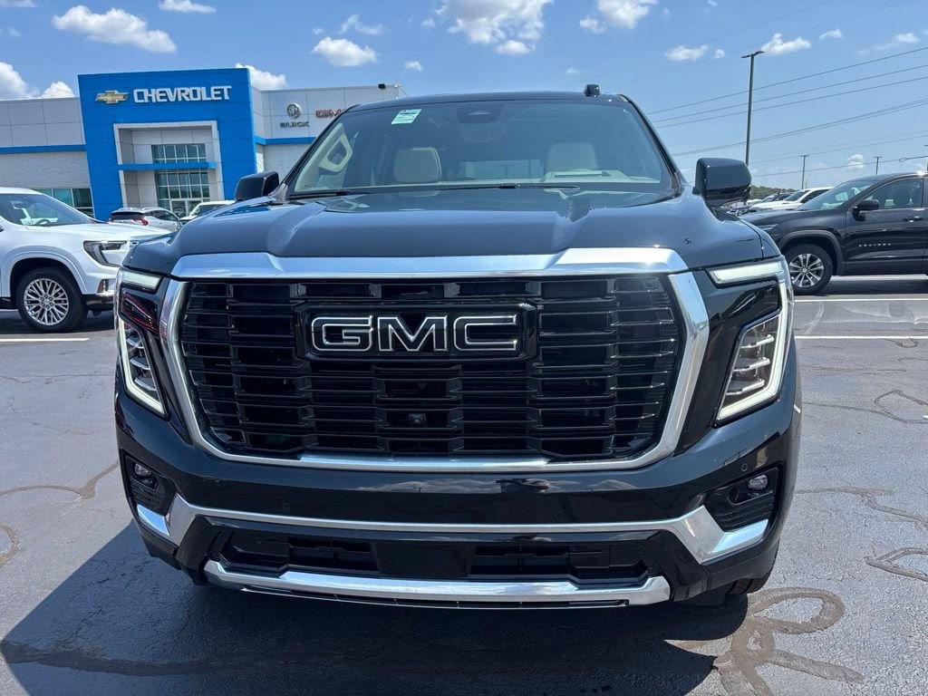 2026 GMC Yukon Denali - Photo 2