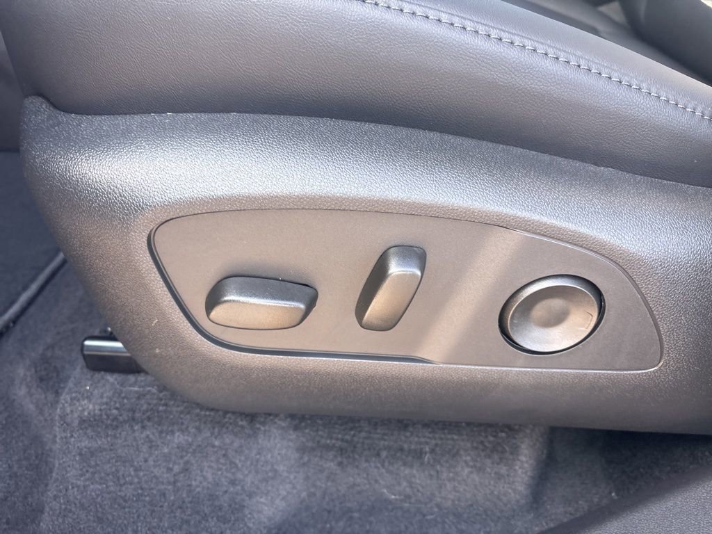2026 GMC Acadia Elevation - Photo 19