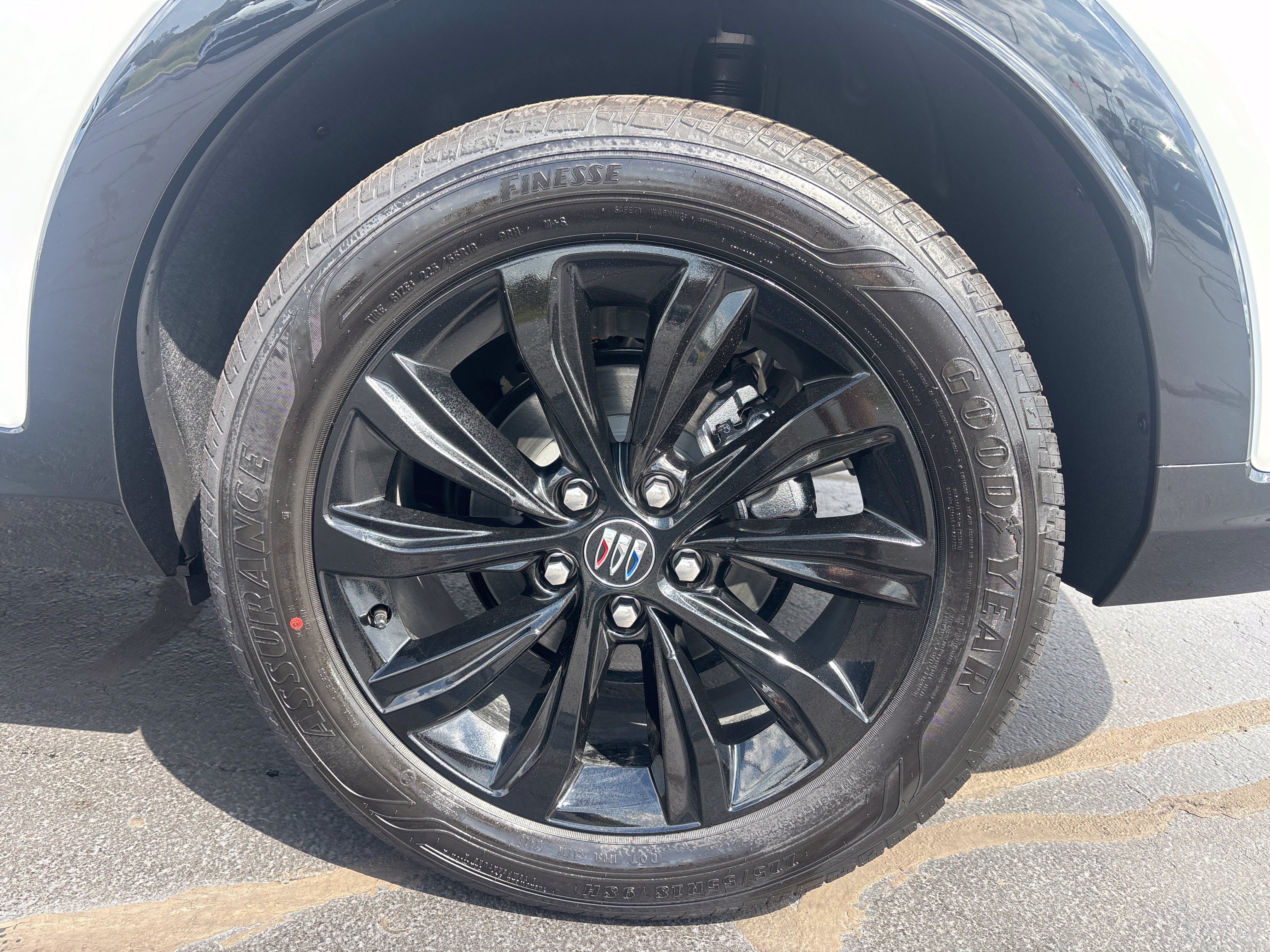 2026 Buick Envista Sport Touring - Photo 8