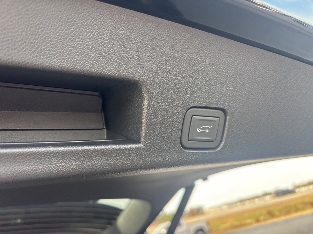 2026 GMC Acadia Elevation - Photo 6