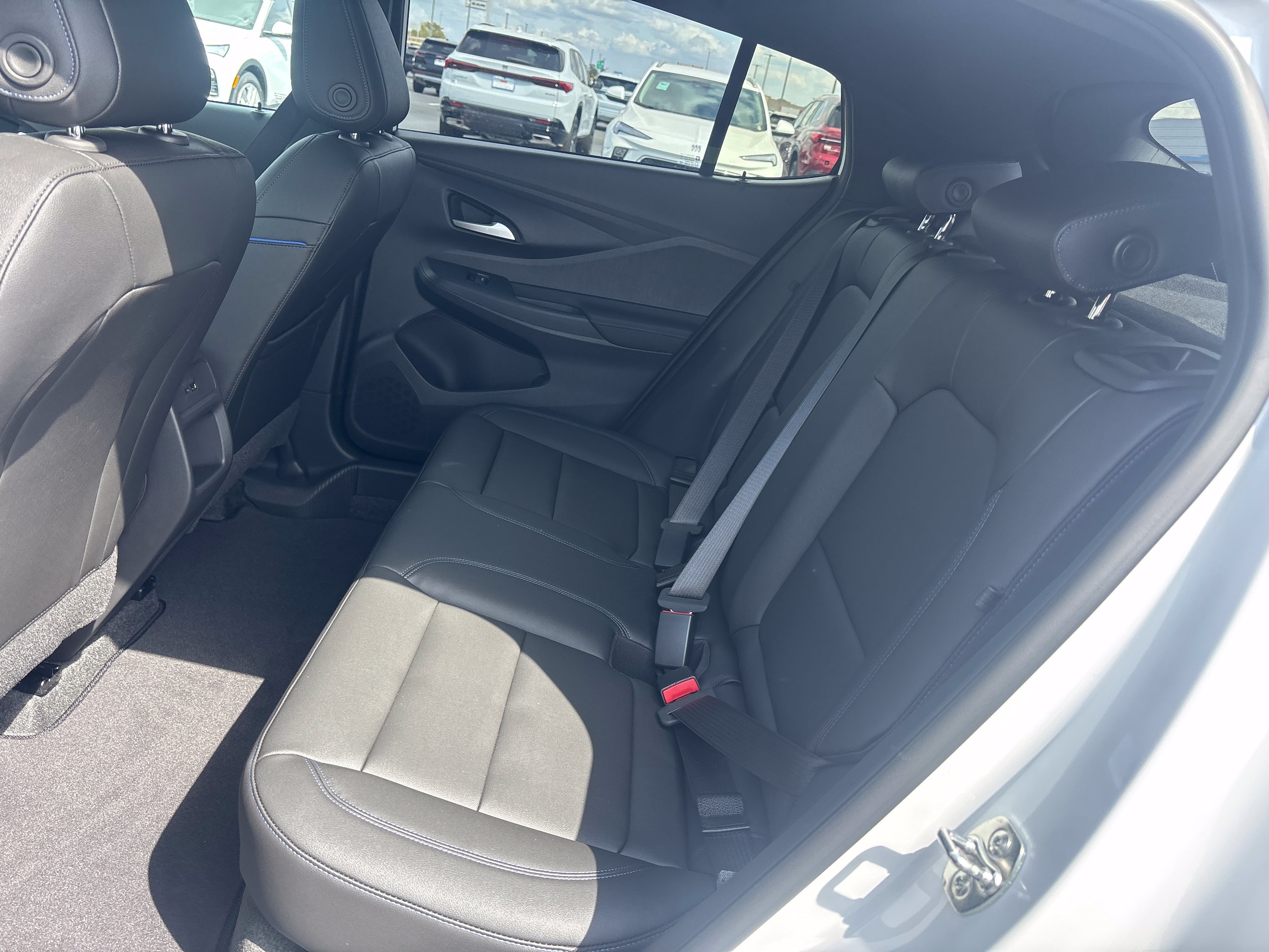 2026 Buick Envista Sport Touring - Photo 10
