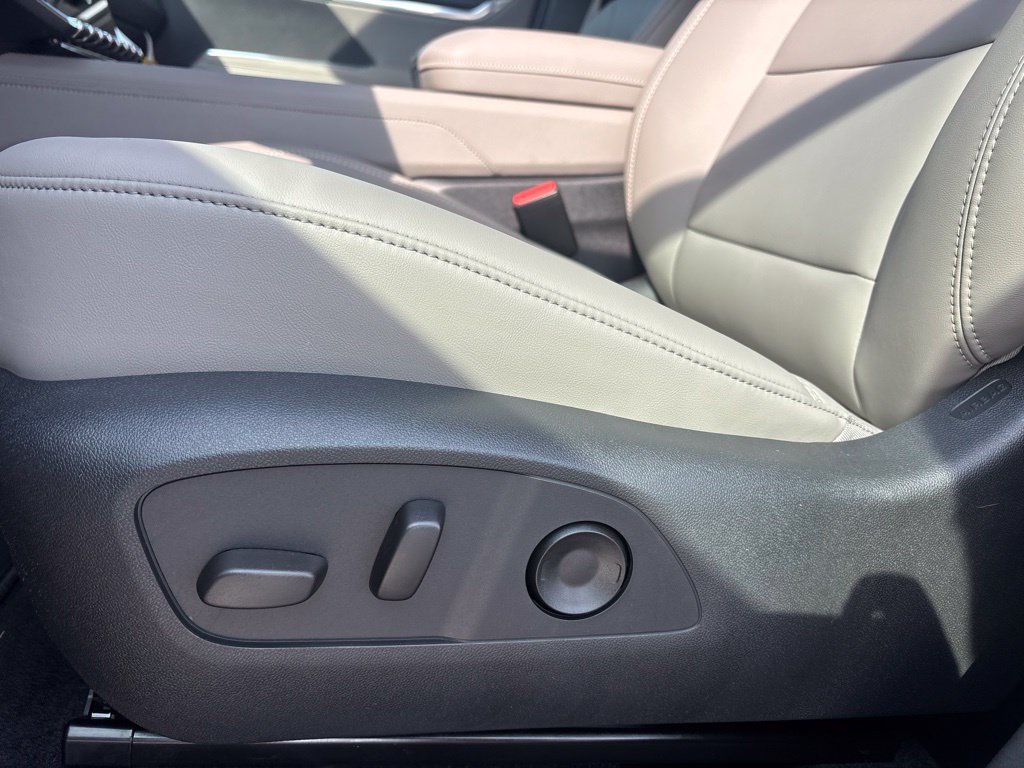 2026 GMC Acadia Elevation - Photo 13