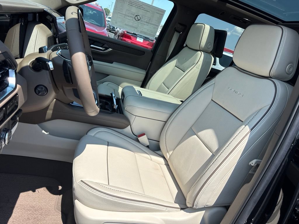 2026 GMC Yukon Denali - Photo 19