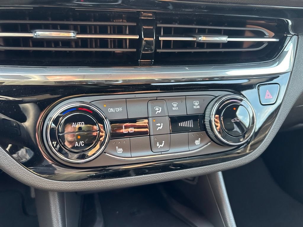 2026 Buick Envista Sport Touring - Photo 18