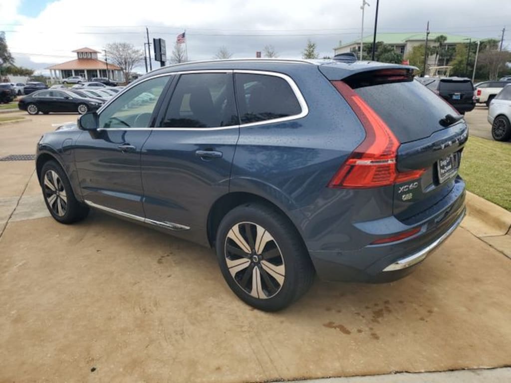 Used 2023 Volvo XC60 Recharge Plug-In Hybrid T8 Plus Bright Theme SUV