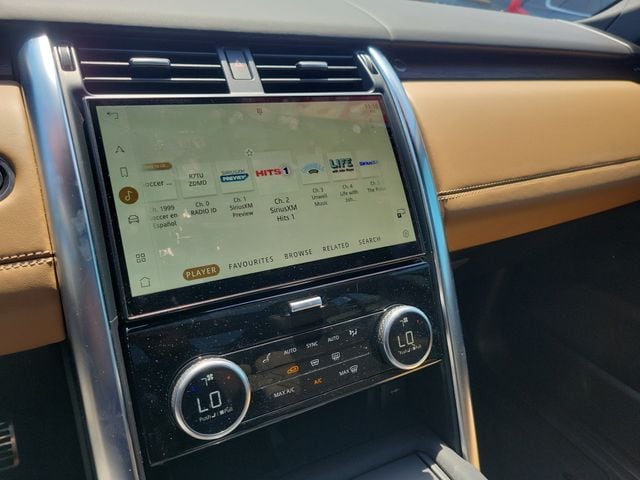 2023 Land Rover Discovery Metropolitan Edition - Photo 21
