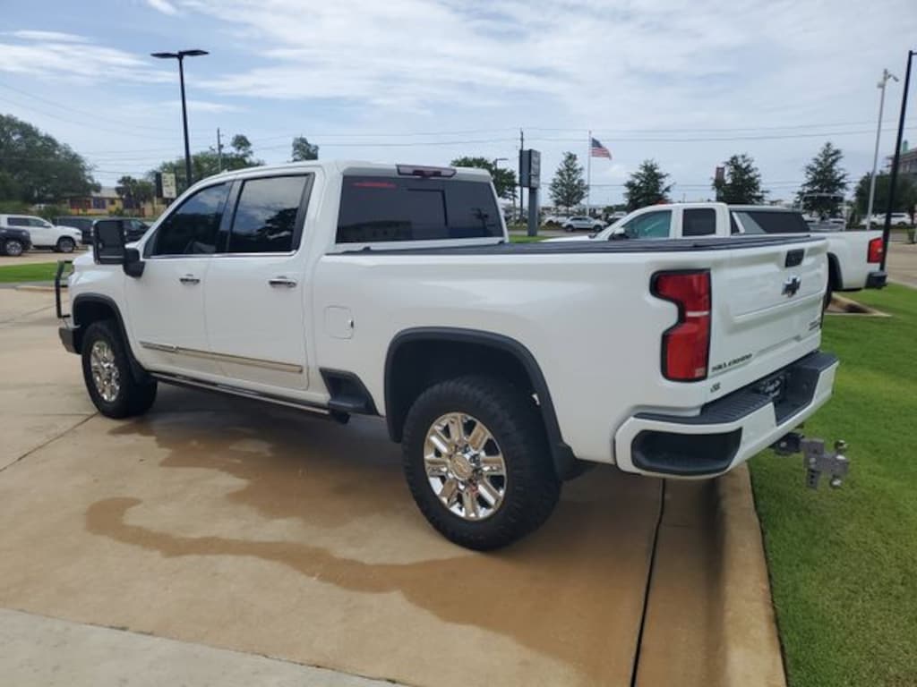 Used 2024 Chevrolet Silverado 3500HD High Country Truck