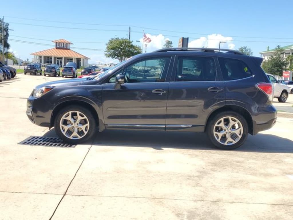Used 2018 Subaru Forester 2.5i Touring SUV