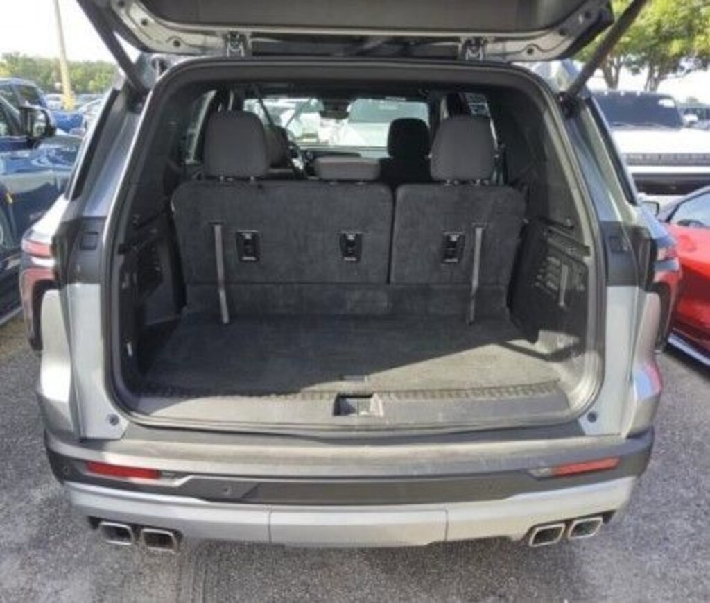 Used 2026 Chevrolet Traverse LT SUV