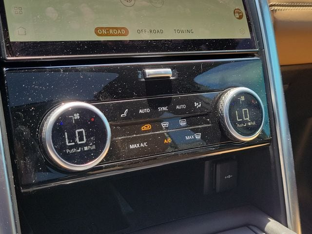 2023 Land Rover Discovery Metropolitan Edition - Photo 23