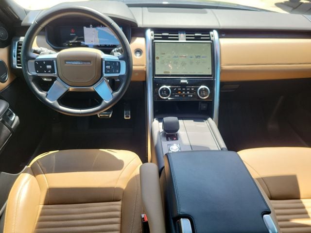 2023 Land Rover Discovery Metropolitan Edition - Photo 30