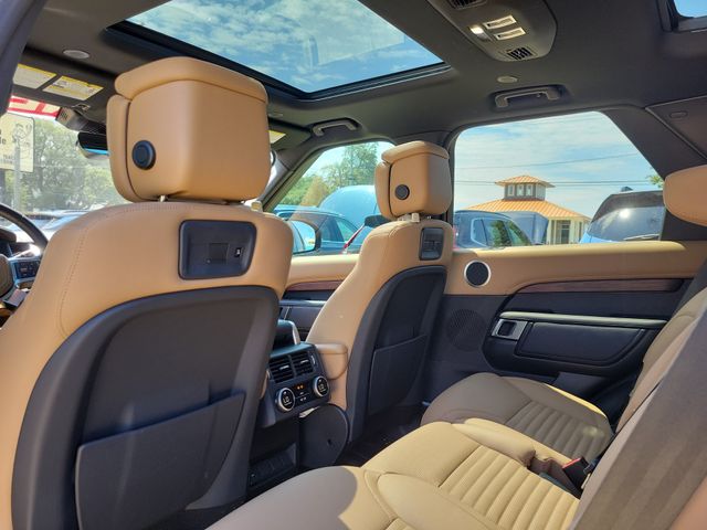2023 Land Rover Discovery Metropolitan Edition - Photo 28