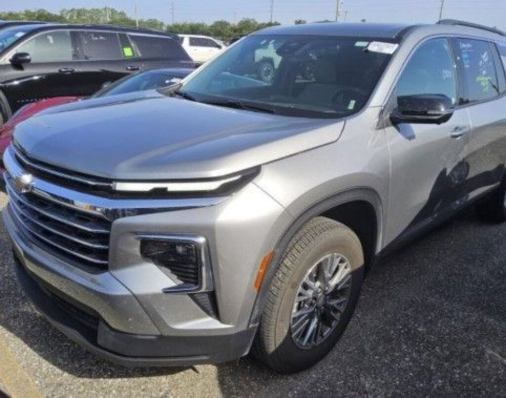 Used 2026 Chevrolet Traverse LT SUV