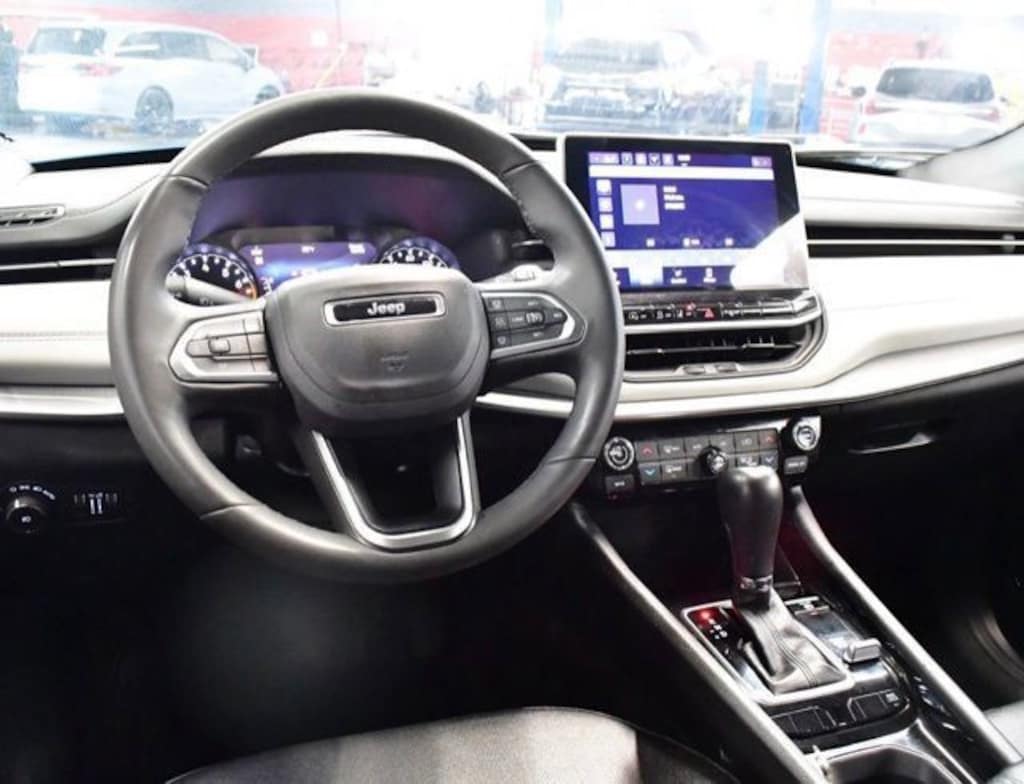 Used 2025 Jeep Compass Limited SUV