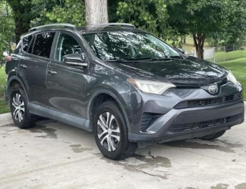Used 2018 Toyota RAV4 LE SUV