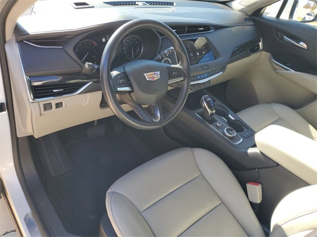 Used 2023 Cadillac XT4 Premium Luxury SUV