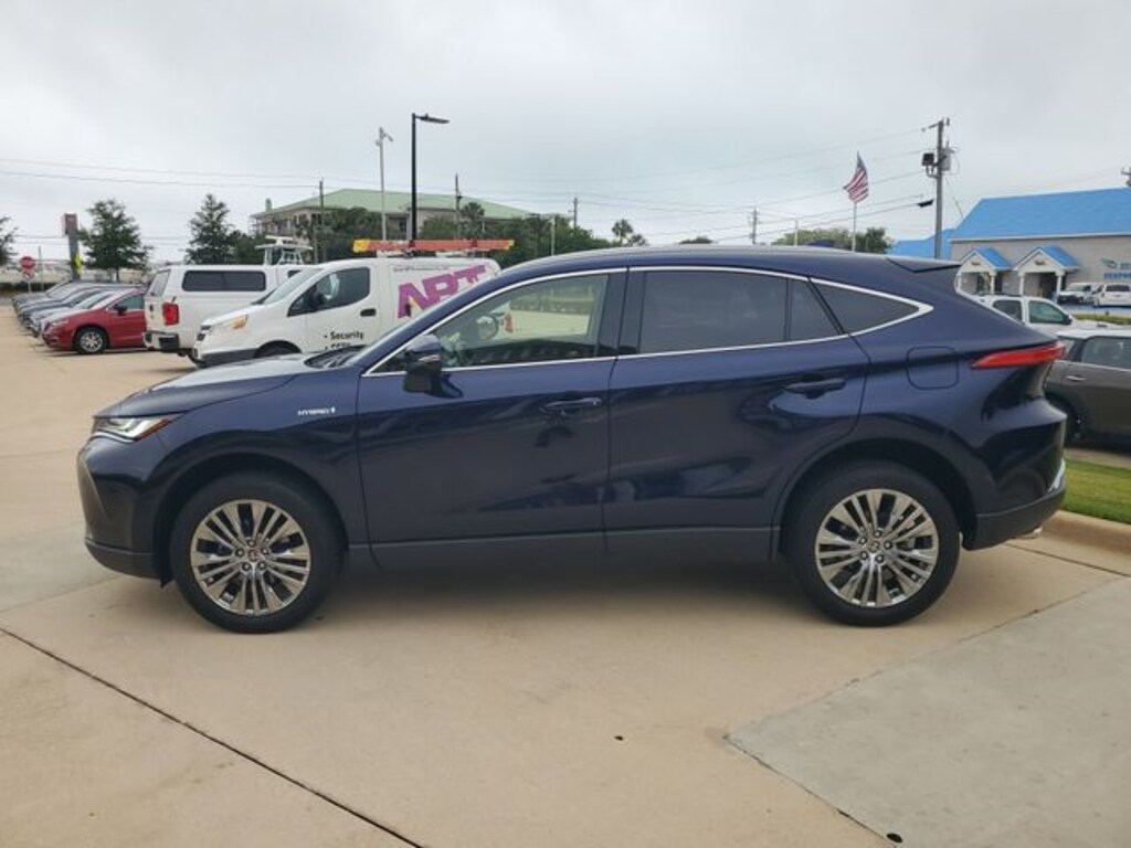 Used 2021 Toyota Venza XLE SUV