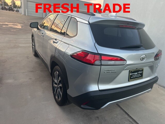 2023 Toyota Corolla Cross XLE photo 4