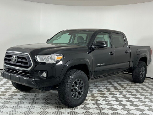 2023 Toyota Tacoma SR5 V6 photo 3