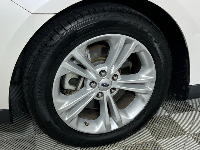 2018 Ford Taurus SEL photo 4