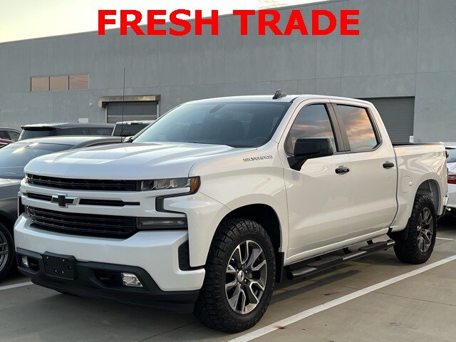 2021 Chevrolet Silverado 1500 RST photo 2