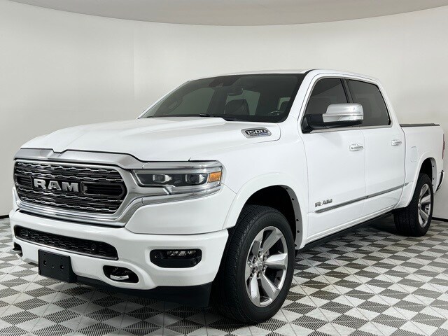 2022 Ram 1500 Limited photo 2