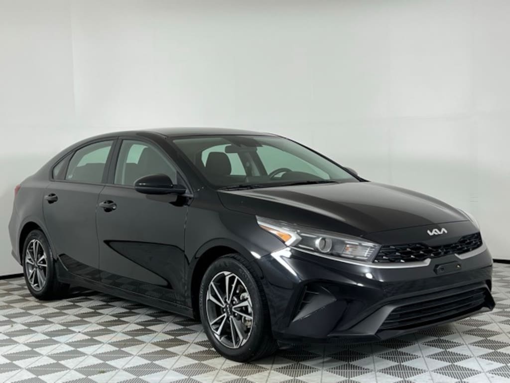 Used 2024 Kia Forte LXS Sedan