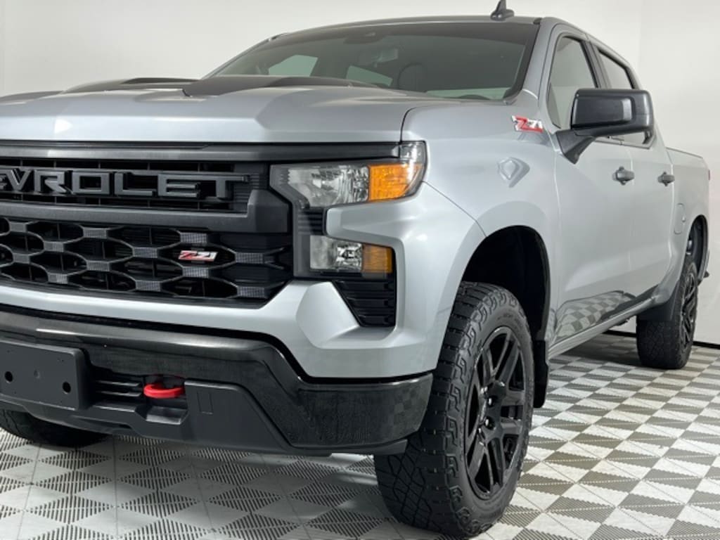 Used 2023 Chevrolet Silverado 1500 Custom Trail Boss Truck Crew Cab