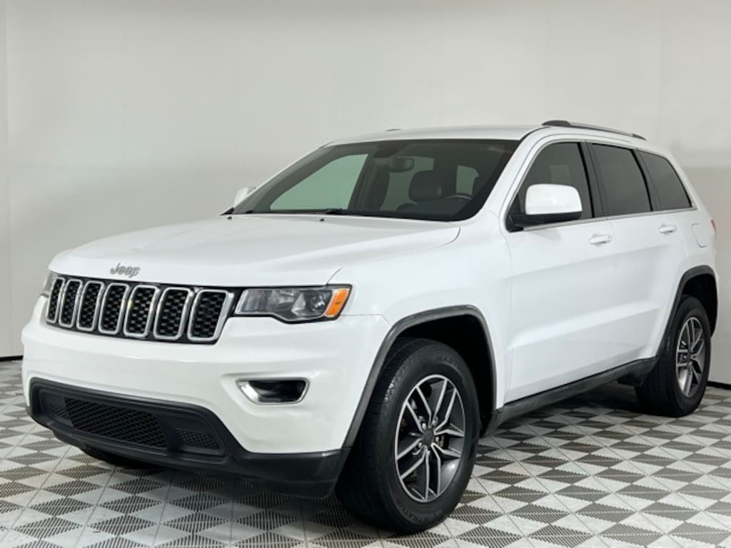 Used 2019 Jeep Grand Cherokee Laredo SUV