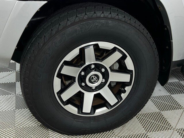 2019 Toyota 4Runner TRD photo 4