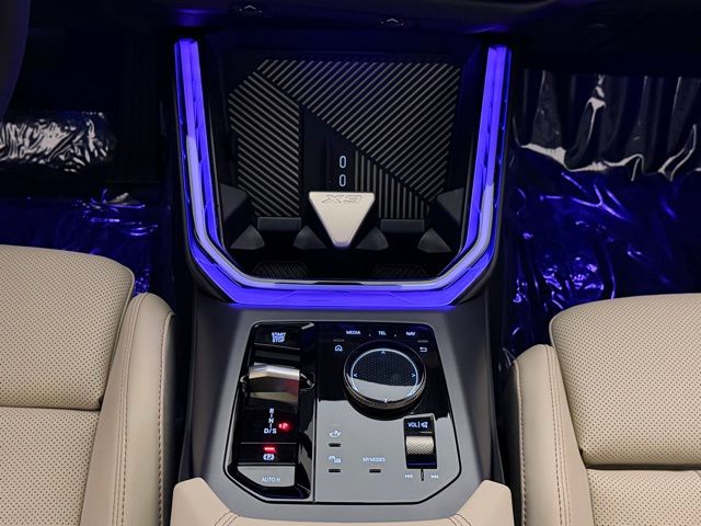 2025 BMW X3 30 - Photo 27