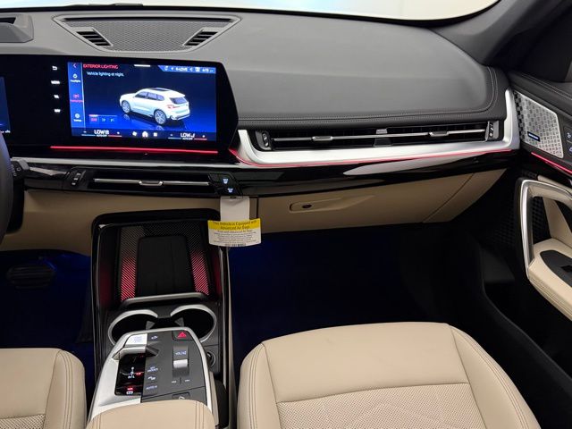 2025 BMW X1 28i - Photo 24