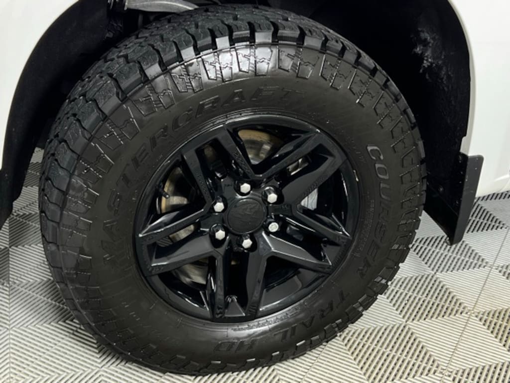 Used 2021 Chevrolet Silverado 1500 LT Truck Crew Cab